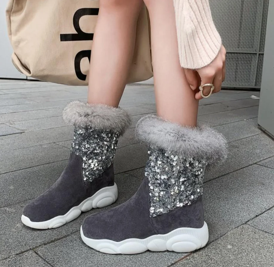 Осенне-зимние короткие сапоги на толстой плоской подошве из кроличьего меха с