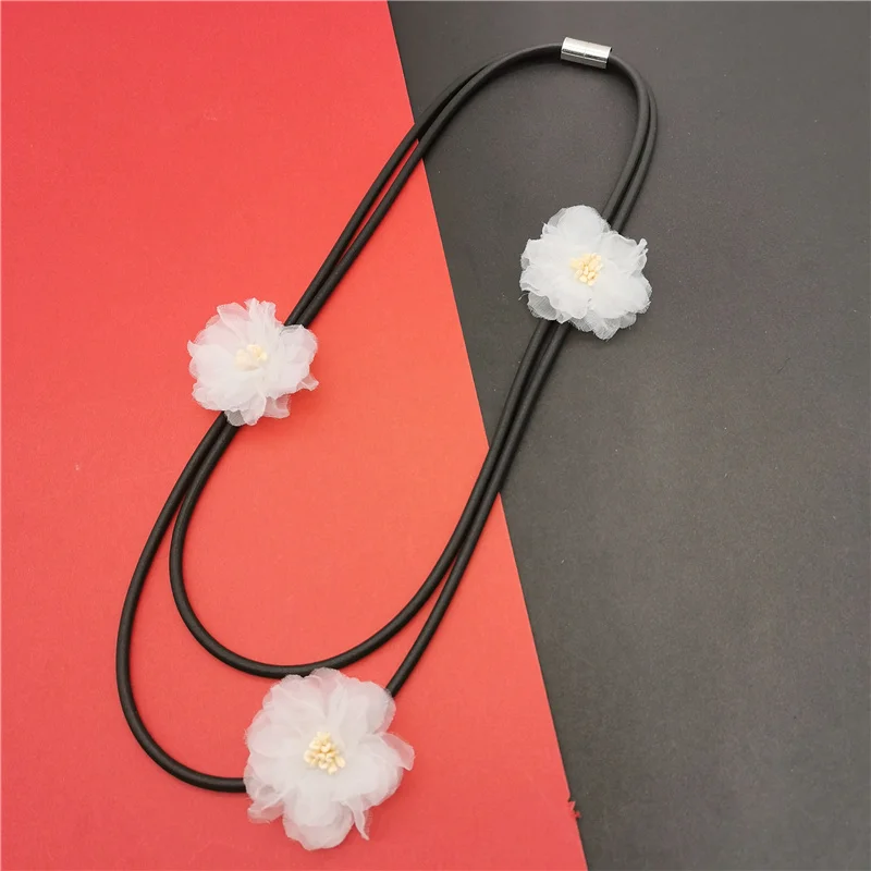 

Marliwoo NEW Flower Pendant Necklaces Handmade Designer Luxury Necklace For Women Flower Jewelry Rubber Rope Boho Sweater Chain