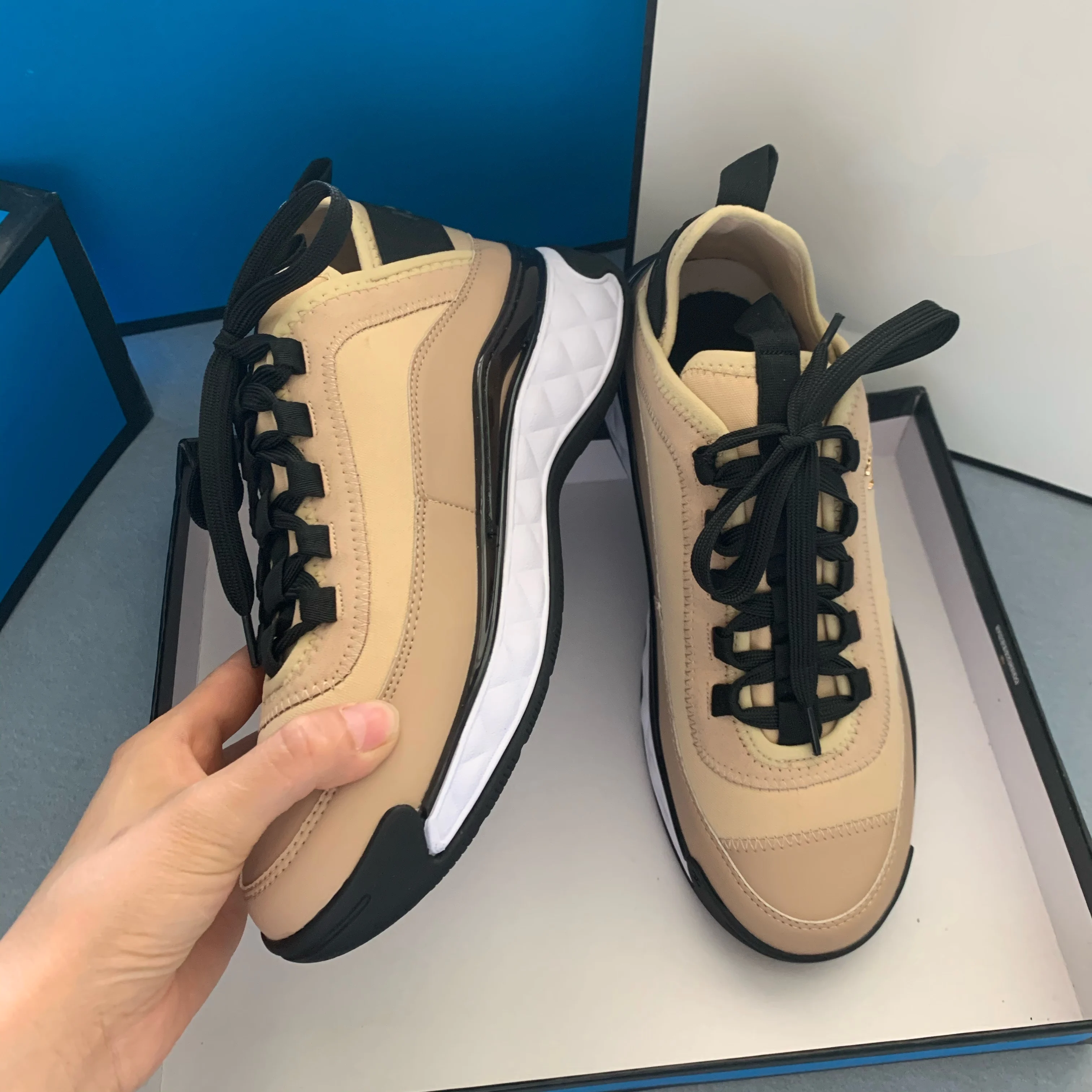 

2021 Early Spring New Sports Shoes Women's White Lace-up Platform Casual Women's Shoes Black and White Dad Shoes