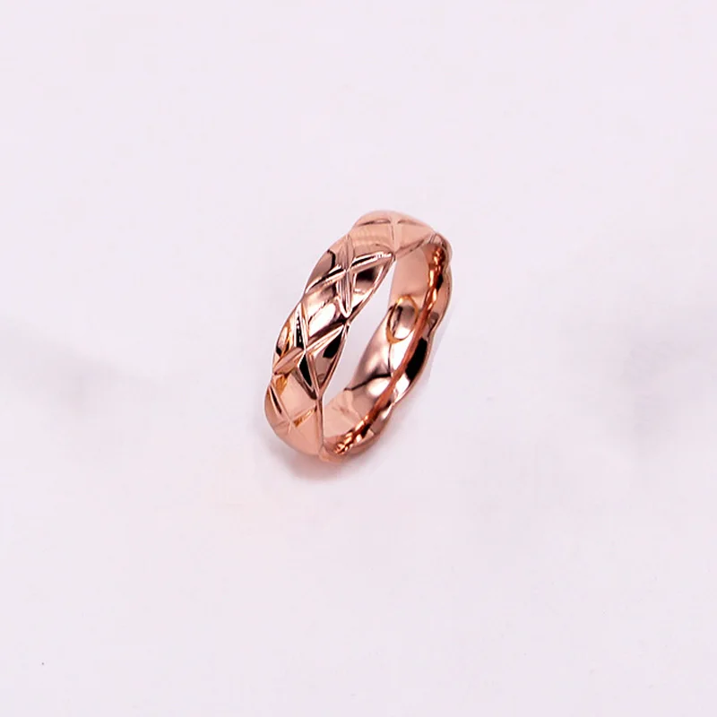 Женское кольцо из титановой нержавеющей стали с перекрестной сеткой | Украшения