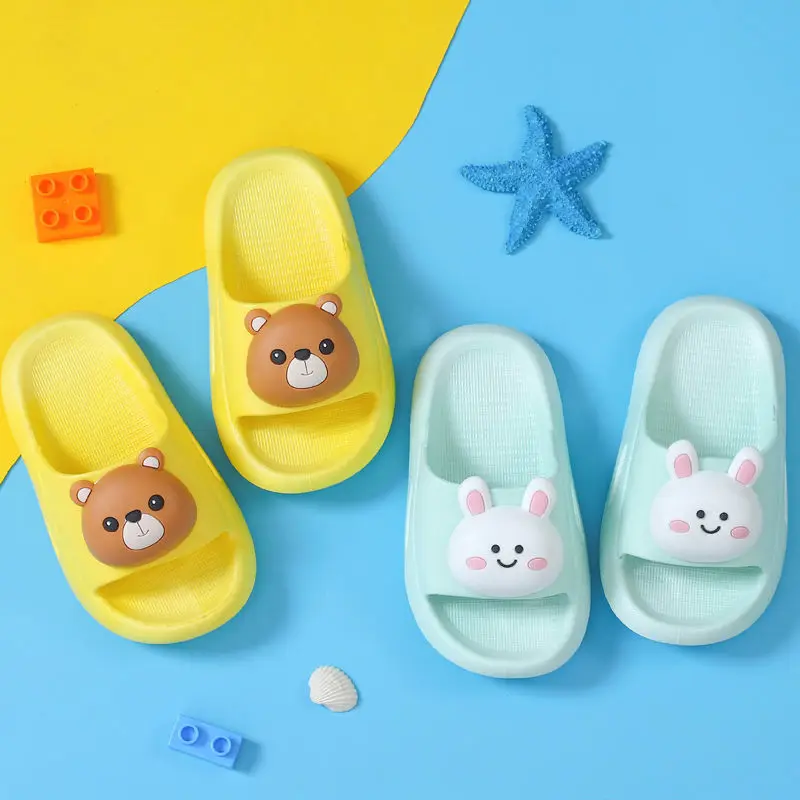 

children shoes Boys Girls Home Slippers Cartoon slippers girls summer Bear cub slippers girl child Beach Sandals