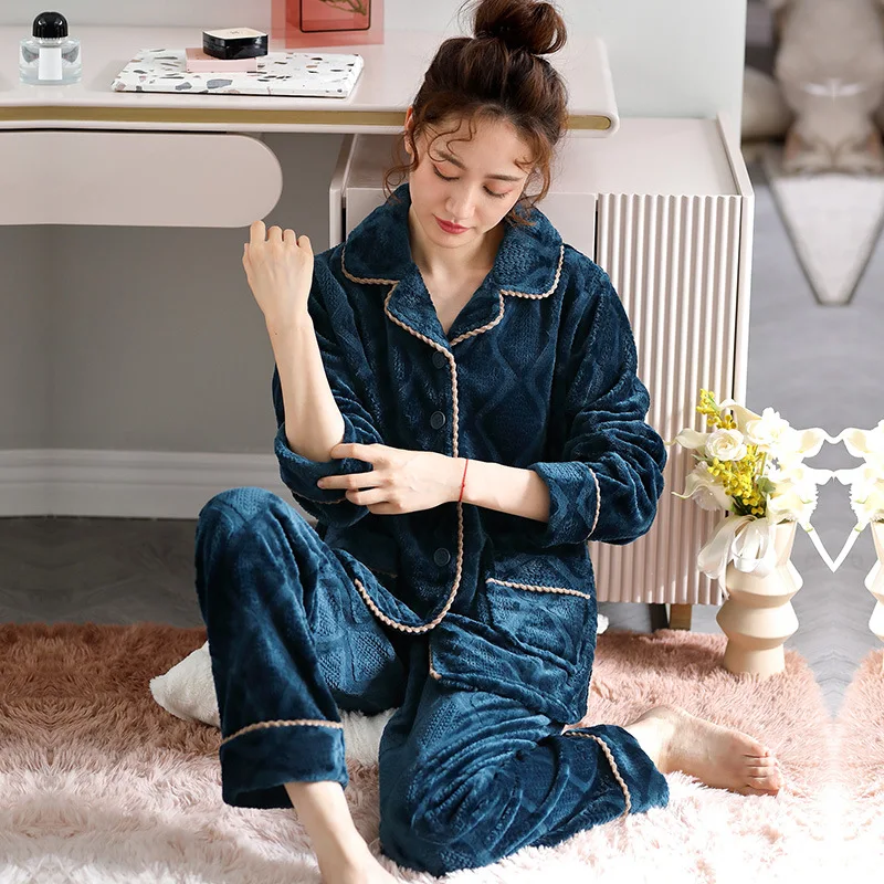 

Winter New Women Solid Pajamas Suit Flannel Thick Warm Two Piece Set Homewear Lady Loose Casual Coral Velvet Sleepwear