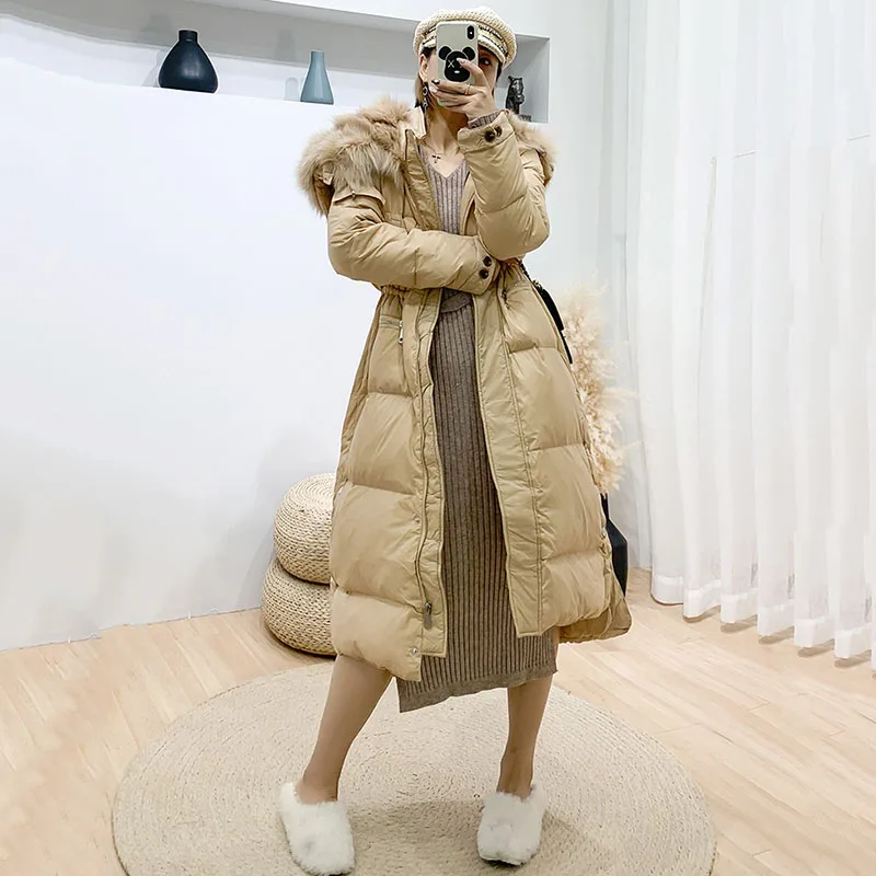 Женский пуховик с большим воротником из натурального Лисьего меха теплый на