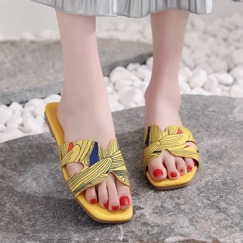 

Summer new trend flip flops fashion sandals and slippers travel vacation leisure ladies slippers