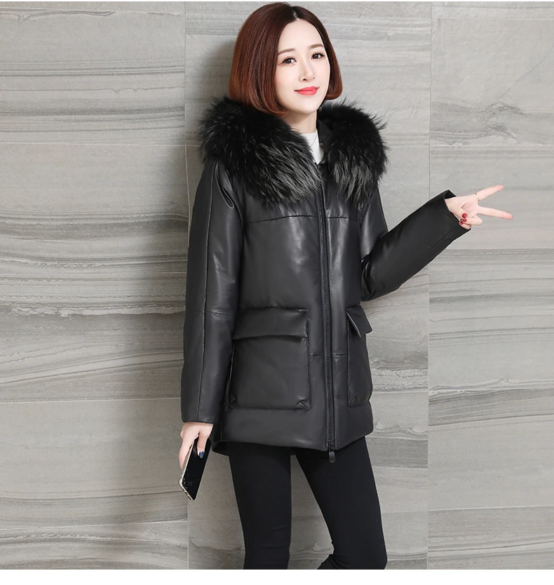 Женская кожаная куртка с меховым воротником из енота пальто капюшоном Женское в