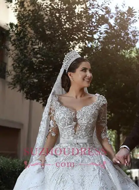 Dubai Luxury Beading Wedding Dress Long Sleeve V-Neck Ball Gown Bridal Dress Lace Appliques Wedding Gown with Belt