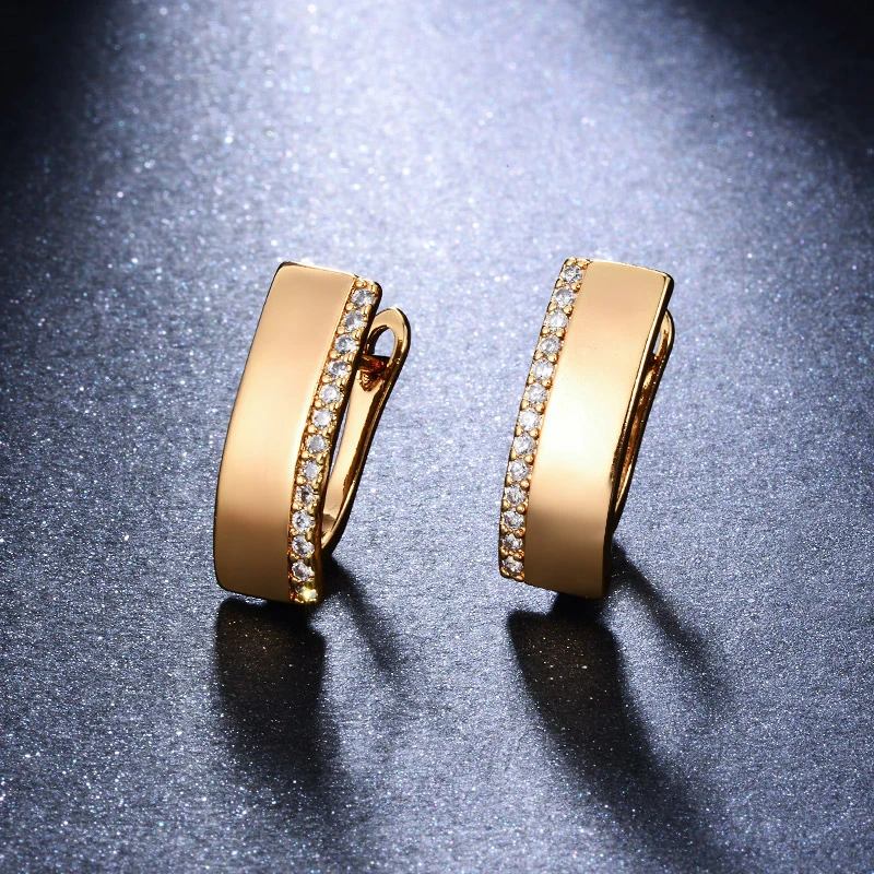 Классические квадратные большие серьги-гвоздики для женщин золотого