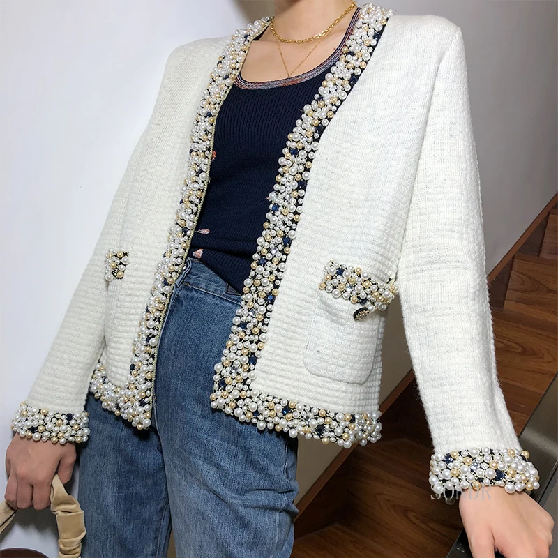 Ladies Runway Cardigan Pearl Ladies Beaded V Neck Sweater Coat Women High Fashion Outfits Knitted Cardigan White Jacket Outwear