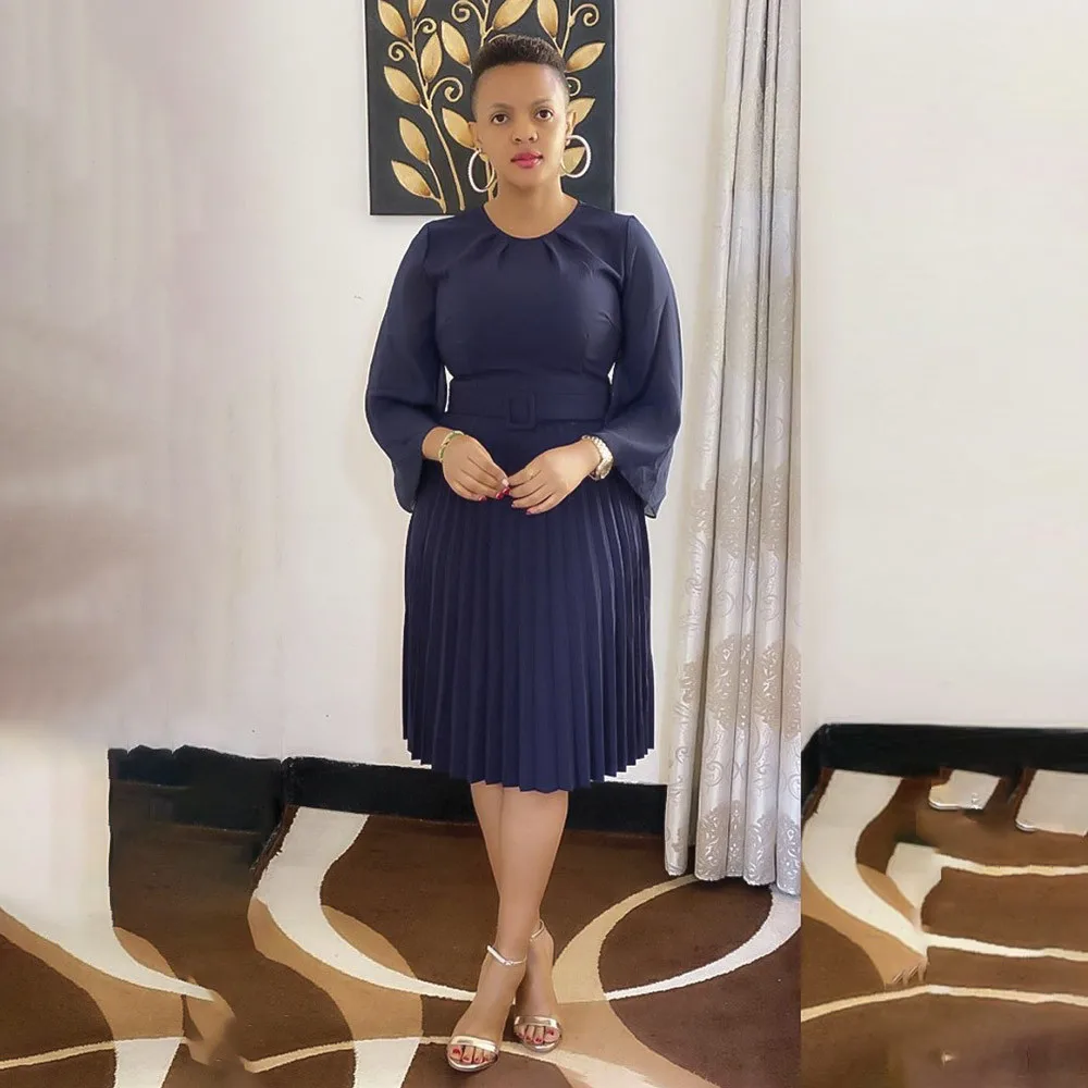 

2021 African Womens Dress Solid Color Fashion Temperament Commute Round Neck High Waist Flared Sleeves Autumn Winter Women