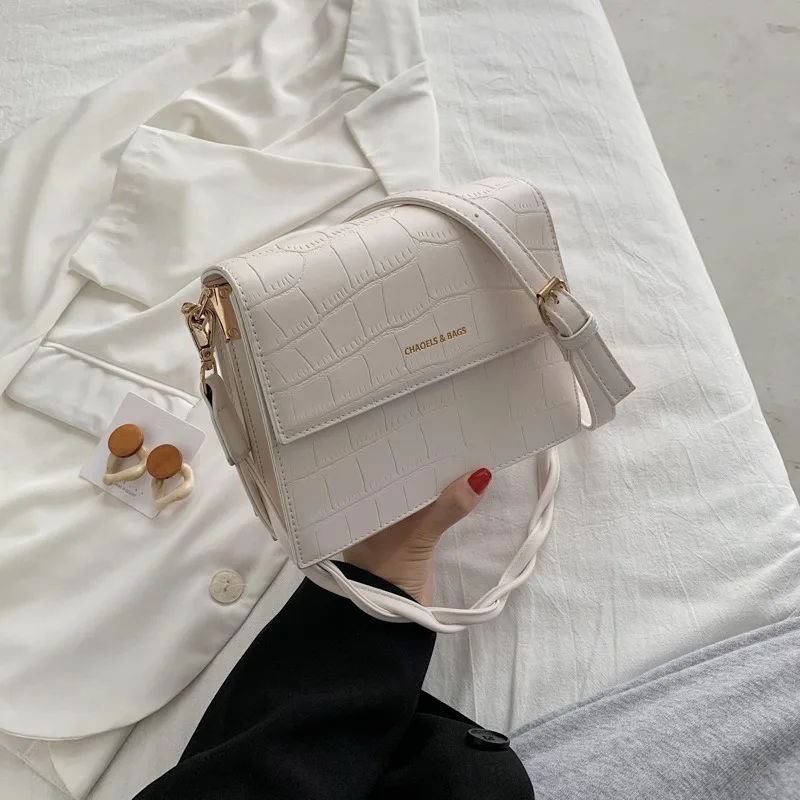 

Autumn and winter high-end fashion women's bag 2020 new brand designer all-match PU leather shoulder messenger small square bag