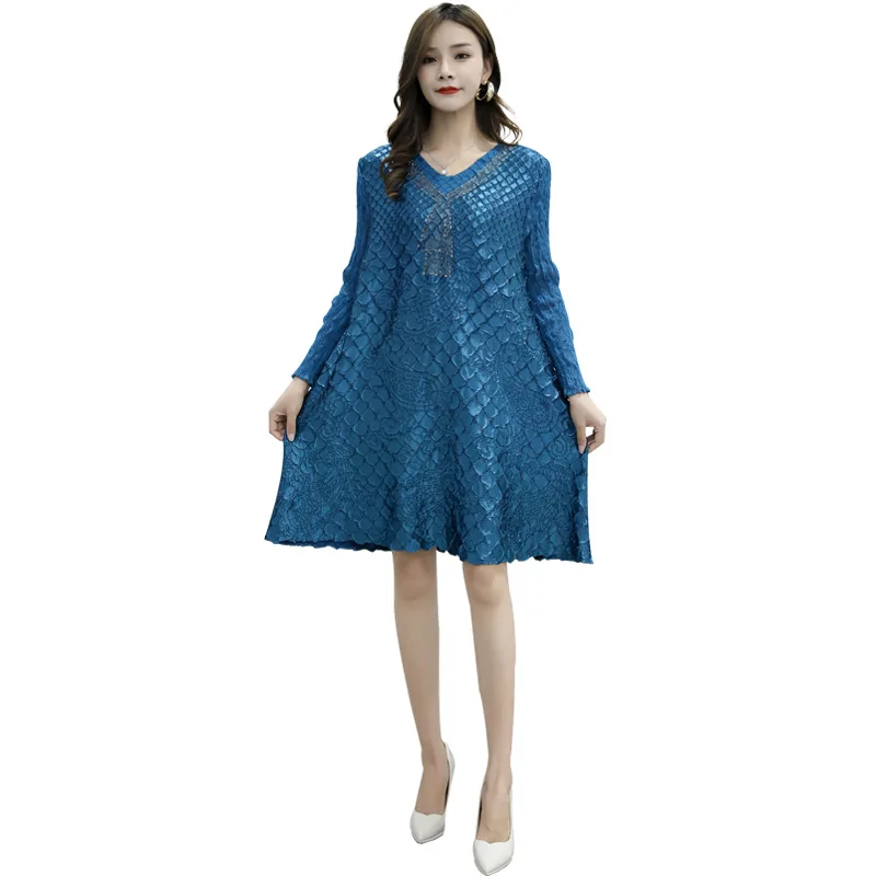 

2021 spring heavy industry sanzhai pleated lady Pleated Dress 20635