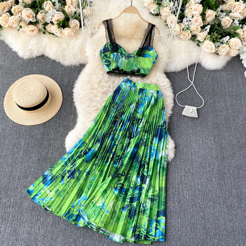 

2021 Summer Two Piece Set Women Boho Beach Holiday Sets Printed Sexy Crop Top And Pleated Long Women's Skirt Elegant 2 Piece