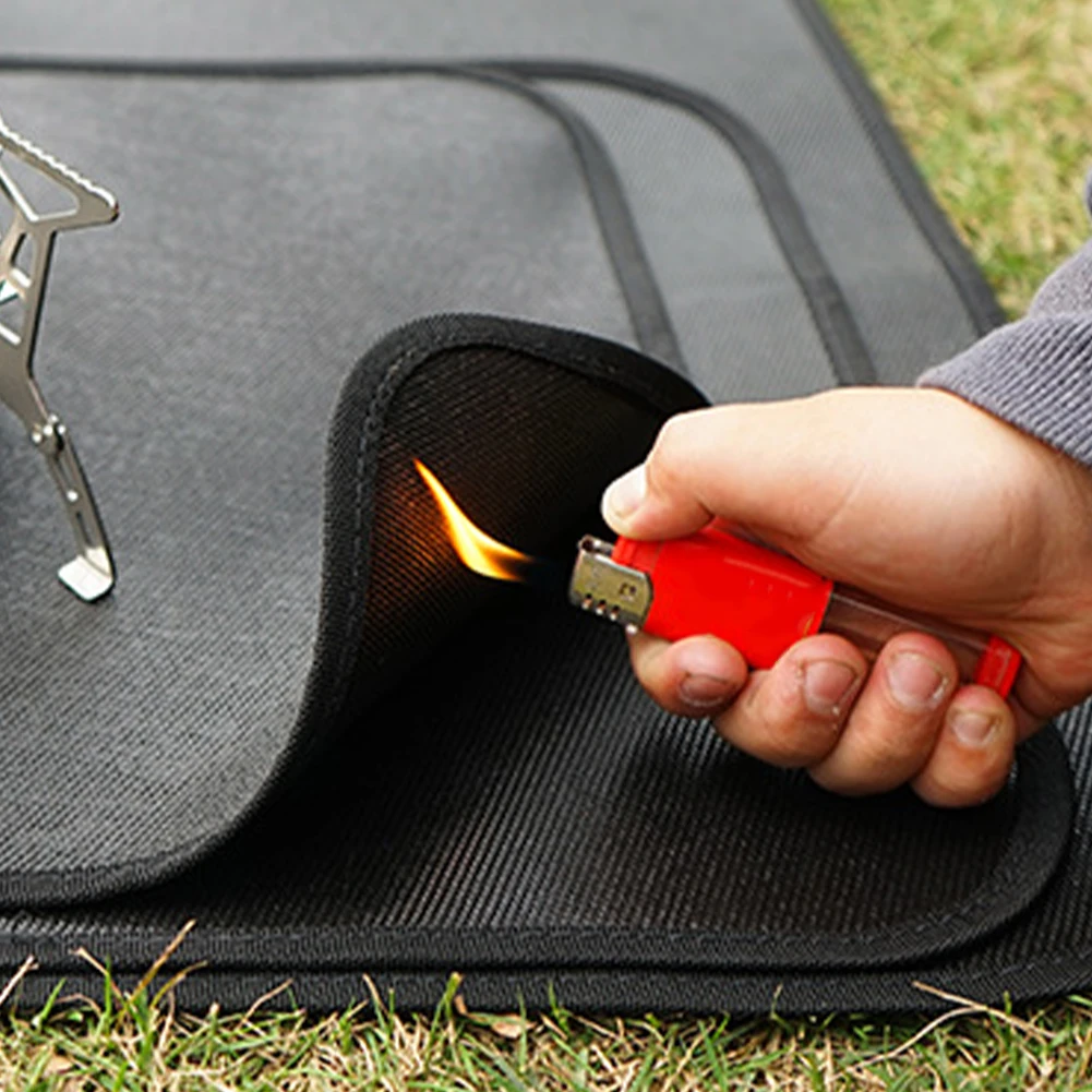 

Silicone Fireproof Cloth Fire Retardant High Temperature Resistant Mat with Storage Bag for Outdoor Camping Barbecue