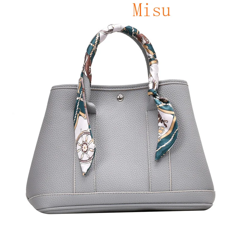 

Large capacity bag women 2020 new Korean version of the wild one-shoulder messenger bag fashion silk scarf portable tote bag