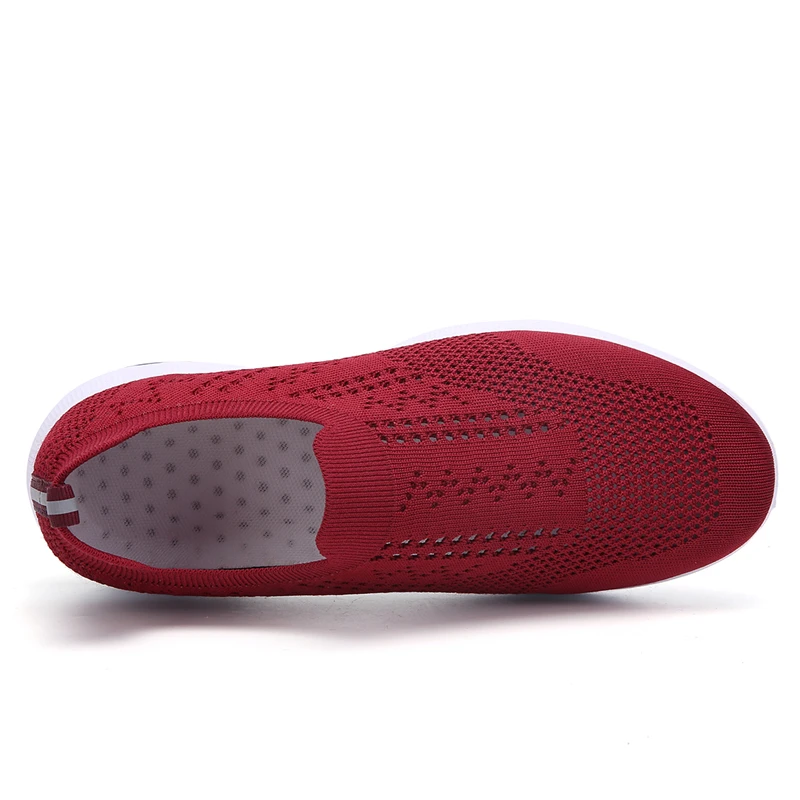 Женские теннисные туфли черные красные сетчатые кроссовки без шнуровки