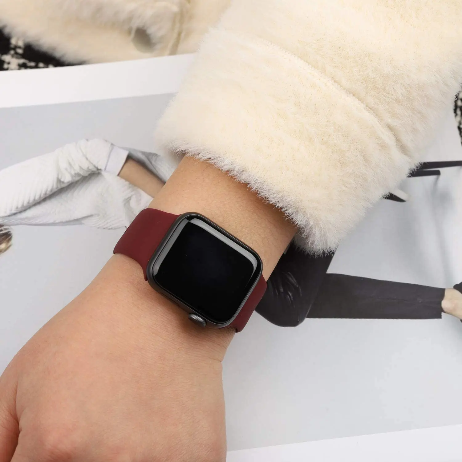 Silicone Strap For Apple Watch band 44mm 40mm 38mm 42mm Rubber wristband Sport belt correa bracelet iWatch serie 5 4 3 se 6 band