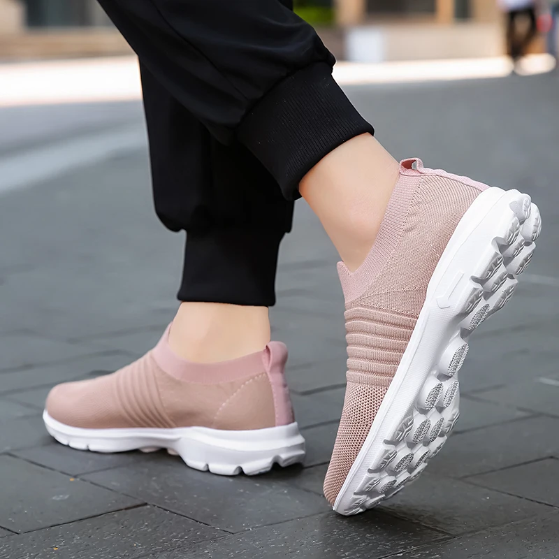 Весна 2020 Новинка Женская обувь Легкие ботинки Женские повседневные носки на