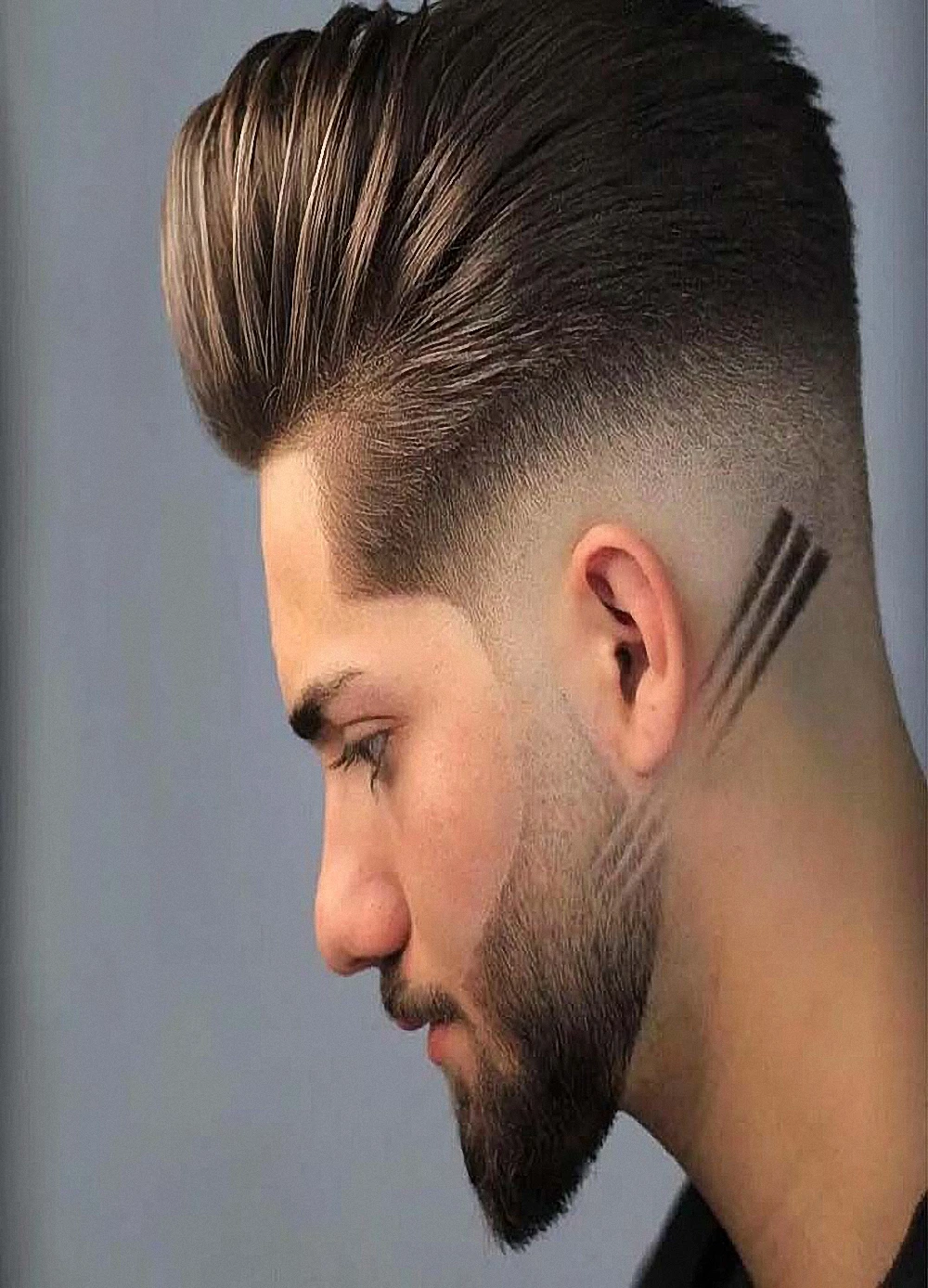 Современная модная мужская прическа с помпадом постеры для стрижки волос