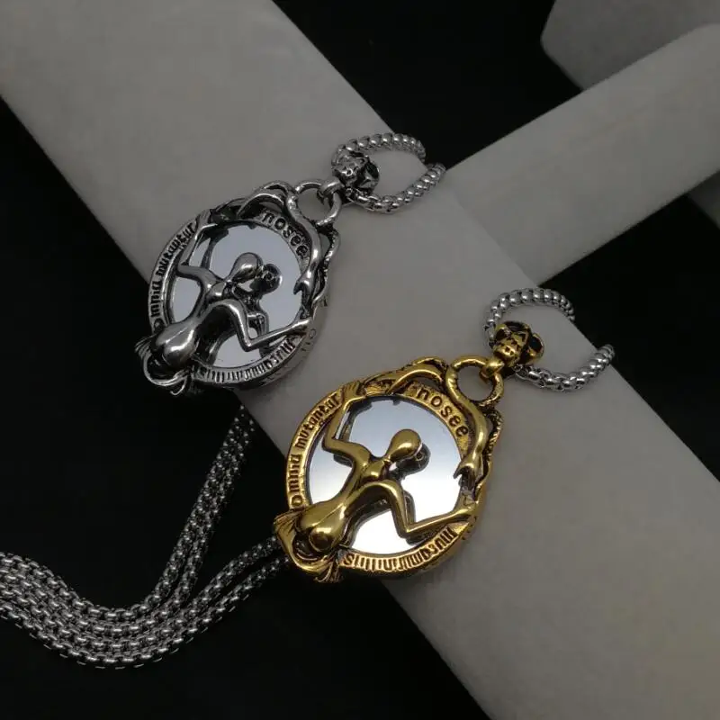 

LOOKER Trendy Vintage Snake Skeleton Magic Mirror Necklace Gothic Beauty Vampire Skull Head Necklace Pendant Men Tide Jewelry