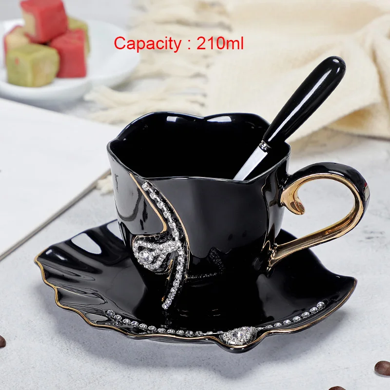 

YEFINE Diamonds Design Coffee Mug Creative Gift Lovers Tea Cups 3D Ceramic Mugs With Rhinestones Decoration Cups And Saucers
