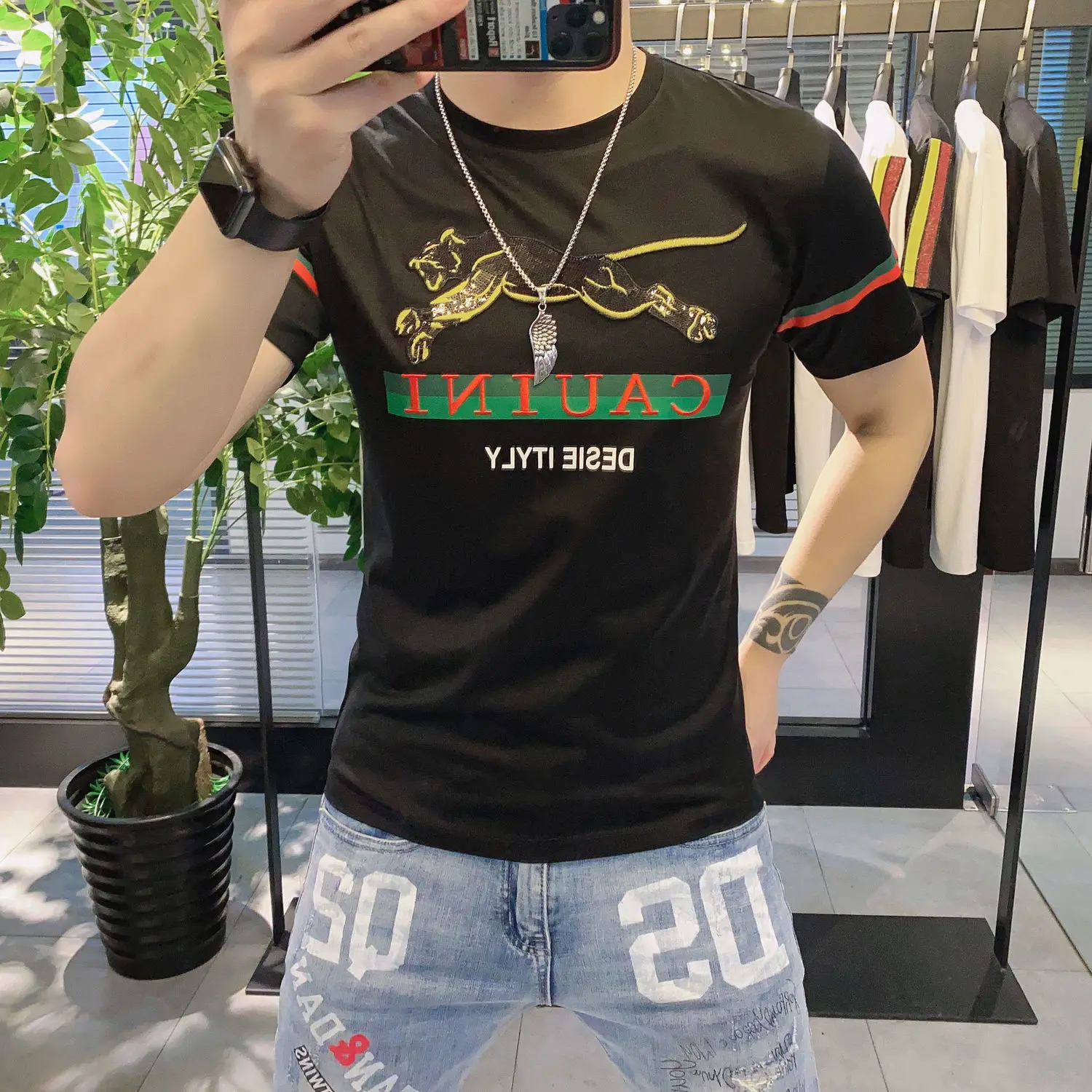 

2021 summer new embroidered short sleeve T-shirt men's Korean version of slim Joker hot drill jacket
