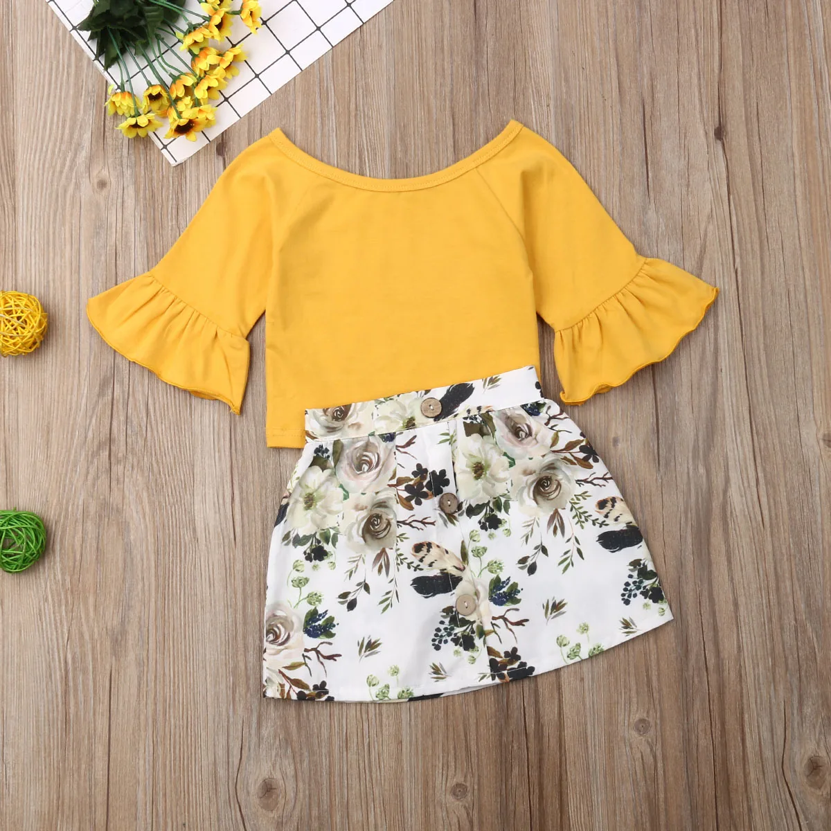 Комплекты одежды для новорожденных и маленьких девочек желтая футболка с