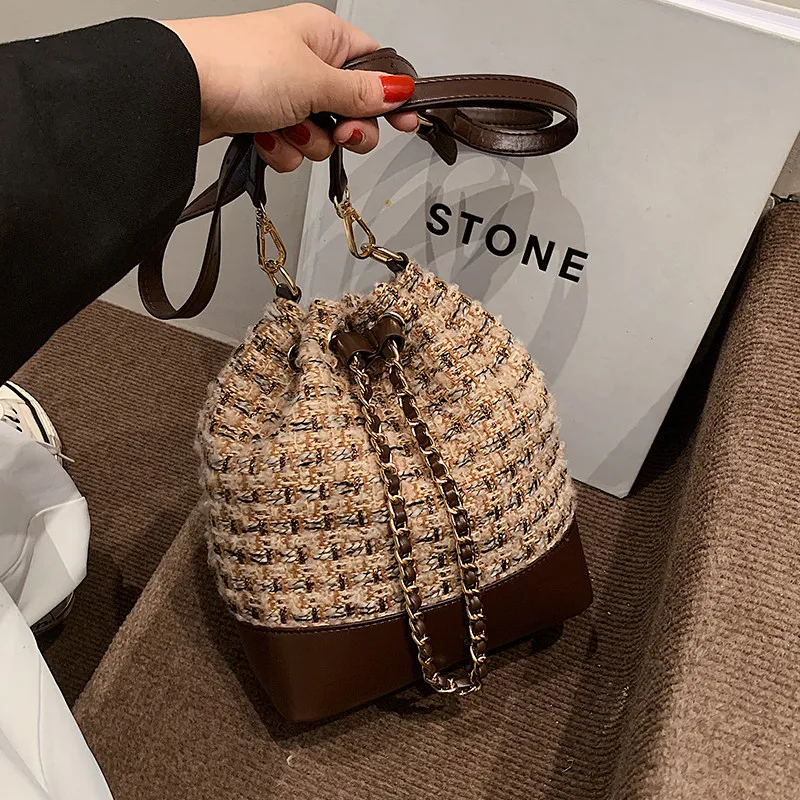 

Luxury Brand Drawstring Bucket Bag 2021 Winter New Woolen Cloth Women's Designer Handbag Color Contrast Shoulder Messenger Bag