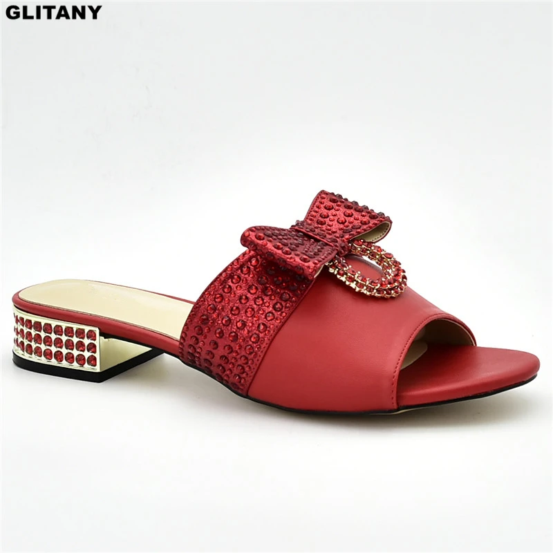 Новинка Модная женская летняя обувь Женская свадебная Женские модельные туфли с