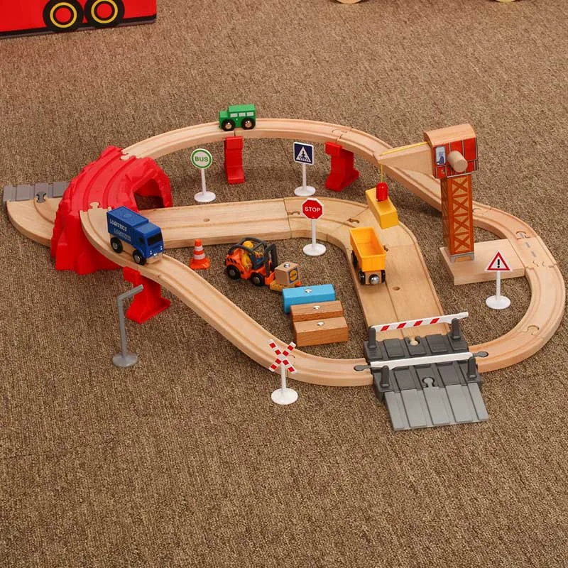 Forklift track combi Деревянная железная дорога трек набор игрушка Дети собранные головоломки для мальчиков и девочек Игрушки совместимы с различными деревянными дорожками Brio трек - Цвет: Forklift track combi