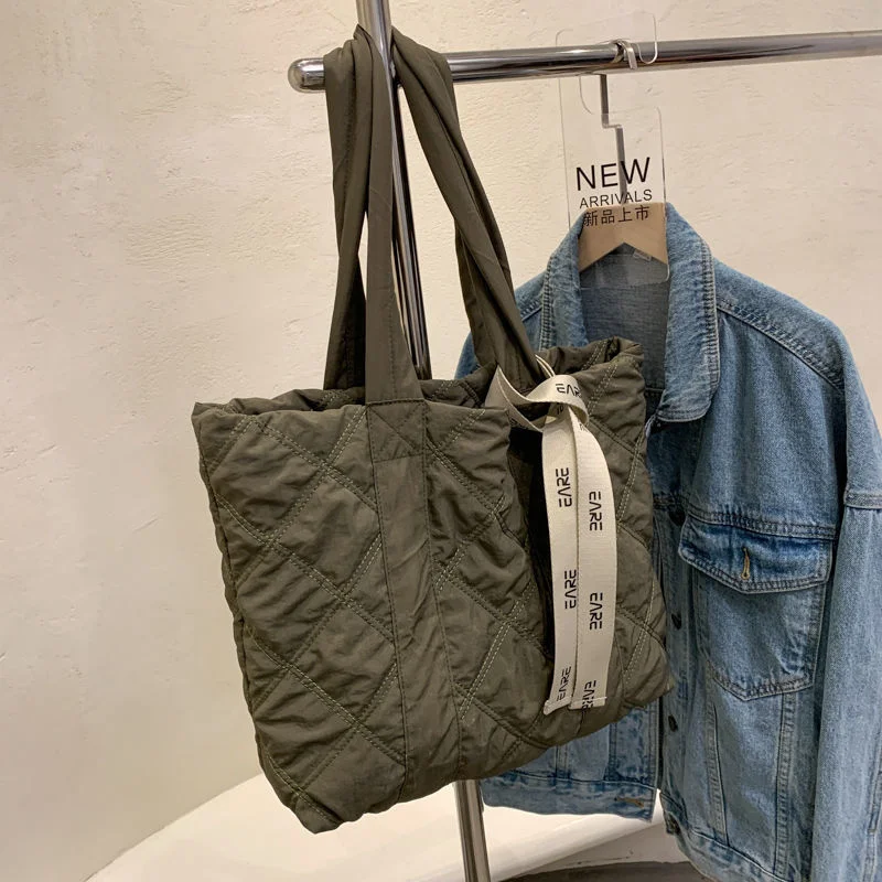 

Women Large Shoulder Bag Tote Bag Female Nylon Cotton Lingge Bag Student Bag Shopping Bag Shoulder Bag Commute Handbag Soft Case