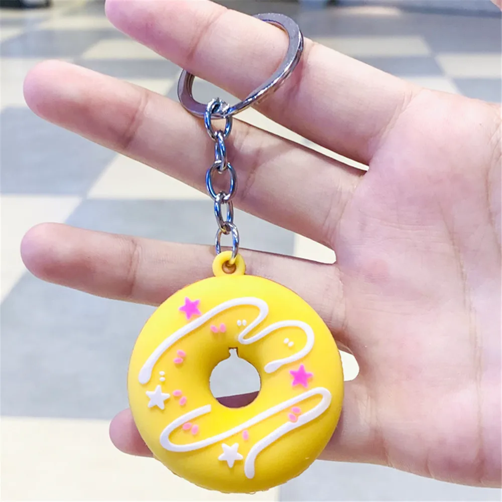 Новинка 2022 брелок в виде пончика мультяшный для автомобиля искусственный из ПВХ