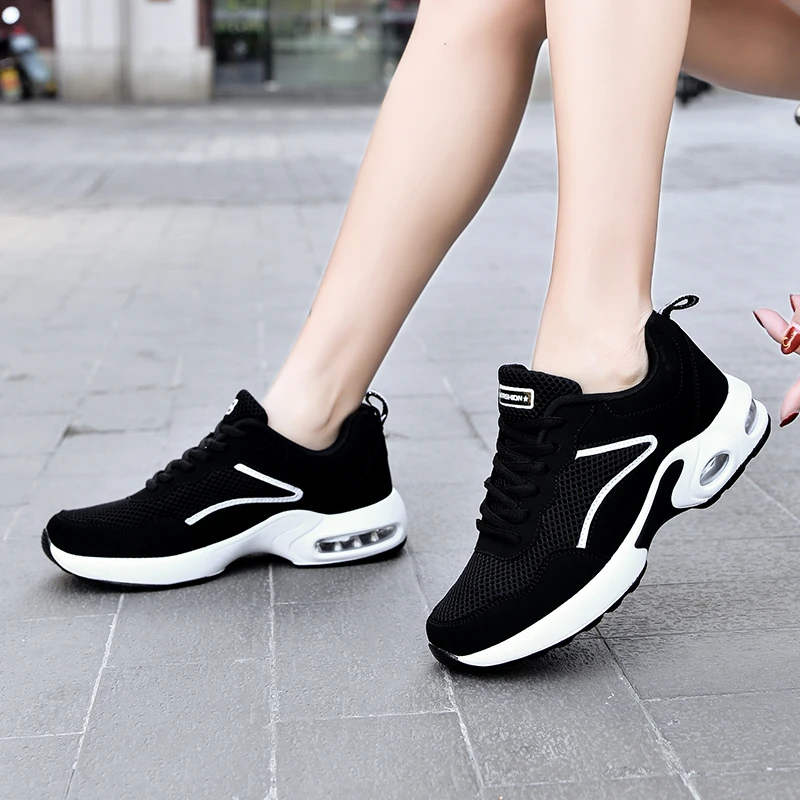 2021 New Summer Mesh Women's Vulcanize Shoes 42 Light Casual Women's Sneakers 41 Big Size Outdoor Walking Women's Flat Shoes