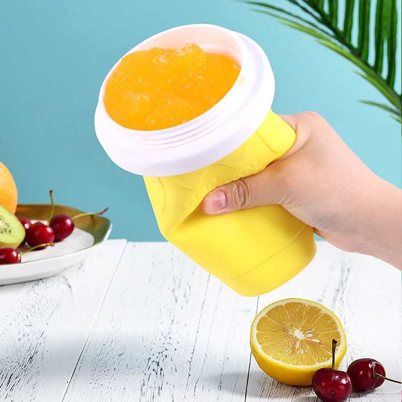 

Quick-Frozen Smoothies Ice Cream Maker Squeeze Slushy Fruit Juice Coke Milkshake Cool Drink Fast Cooling Silicone Cup with Straw