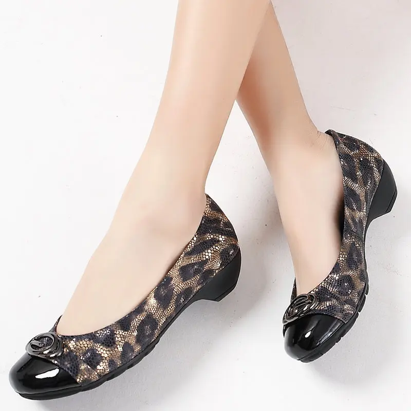 Туфли женские из натуральной кожи роскошные брендовые лоферы без застежки