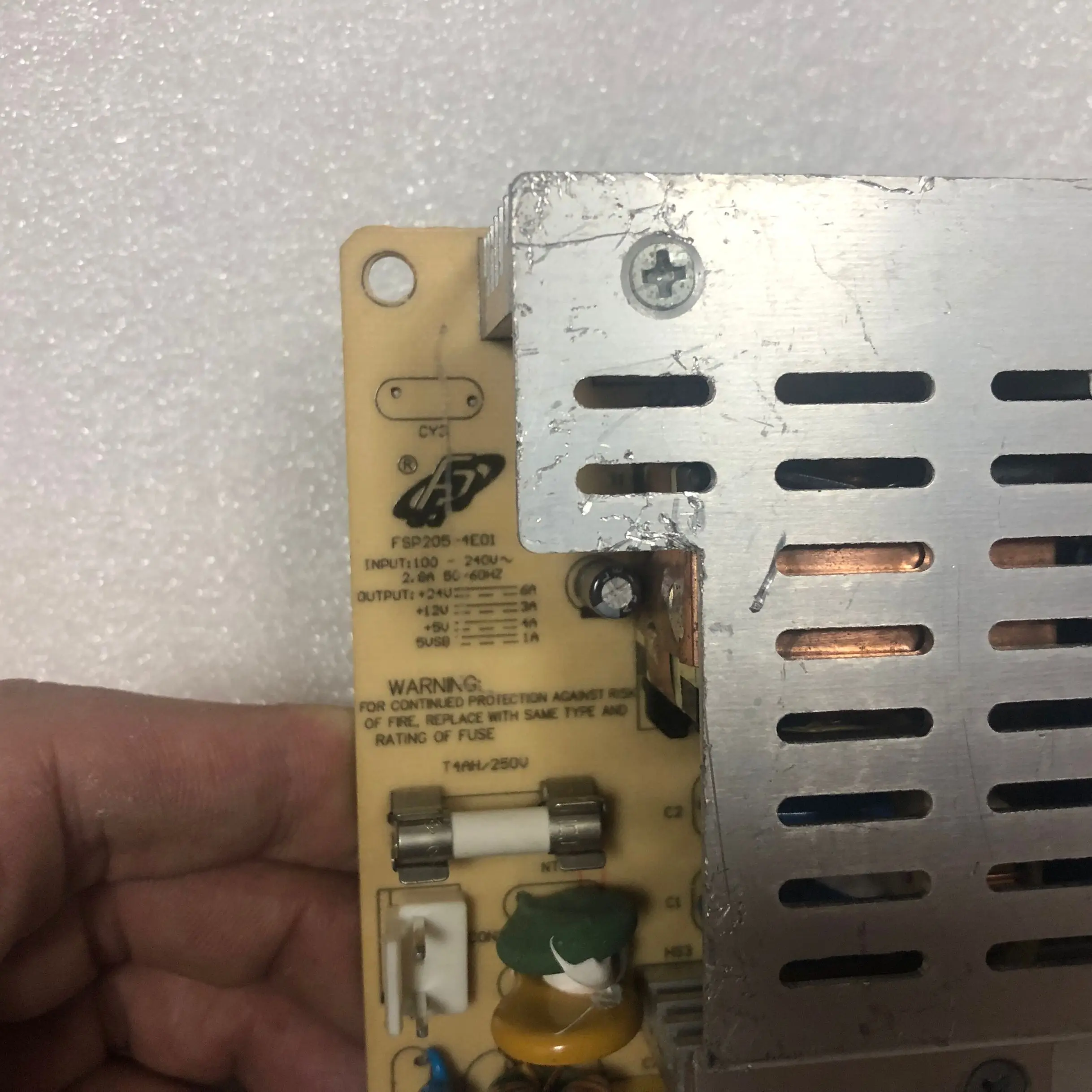 Бесплатная доставка LT3212/LT32720U FSP205 4E01/C/4E03 = FSP180 4H02/4H0|ЖК-экраны и панели для