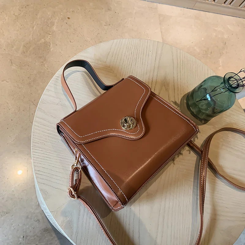 

New Woman Shoulder Bag Fashionable Simple Chain Messenger Bag High Quality Luxury Designer Handbag 2021 New Female Underarm Bag