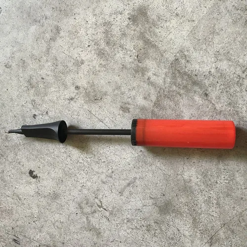 

The heart-shaped balloon pump will push the pump hand in hand
