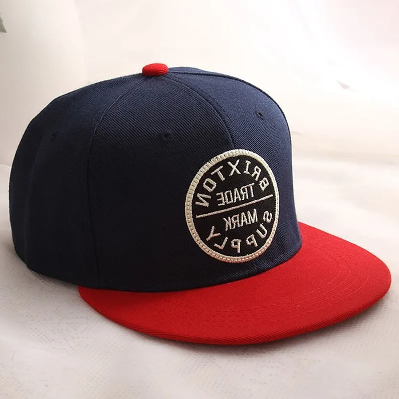 

Skateboard graffiti hip-hop cap cool and handsome hip-hop cap boy flat along the male and female letters teenager black hat