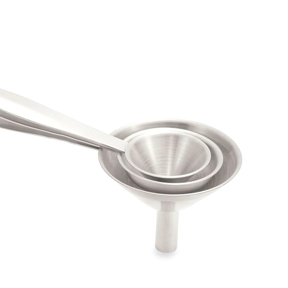 

3PCS Stainless Steel Mini Funnel Portable Funnels Be Hung Household Liquid Funnel Dispensing Kitchen Tools Kitchen Dining Bar