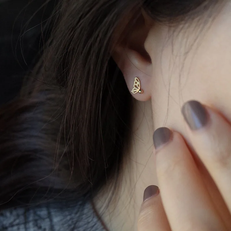 

14k Gold-plated Mini Hollow Butterfly Wing Earrings Female Korean Cute Exquisite Compact Light And Luxurious All-match Jewelry