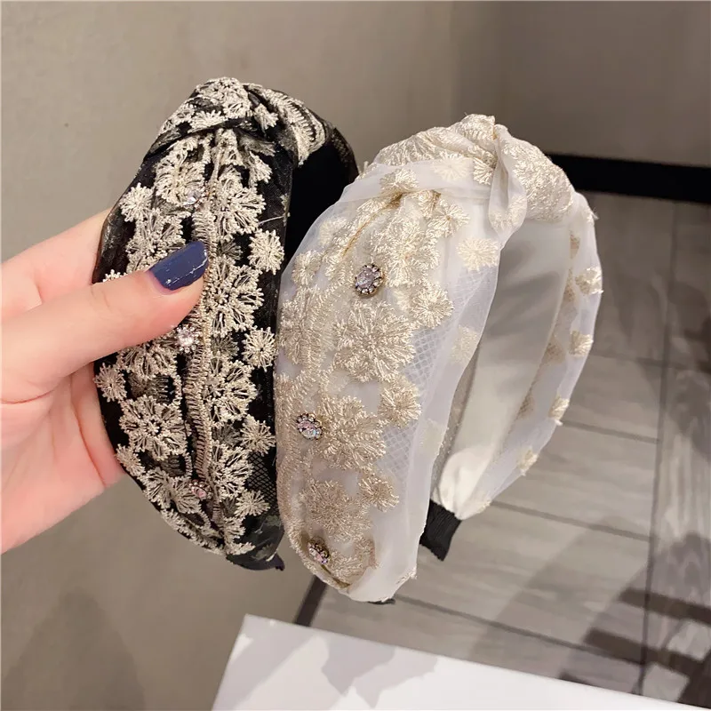 

New Lace Embroidery Headbands for Women Elegant Lady Pearl Crystal Knotted Hairband Wide Side Hair Hoop Bezel Hair Accessories