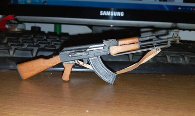 

1/6 soldier model, soldier zone, metal full decomposition Chinese 56 submachine gun