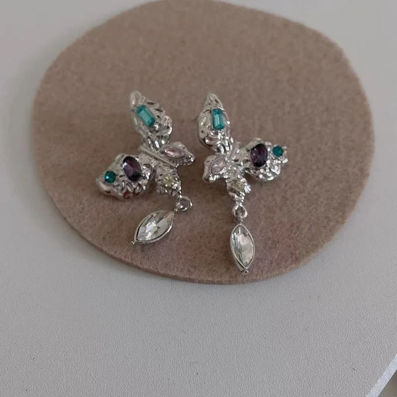 

Origin Summer Cute Rainbow Rhinestones Butterfly Pendant Earring for Women Silver Color Alloy Crystal Wing Drop Earrings Brincos