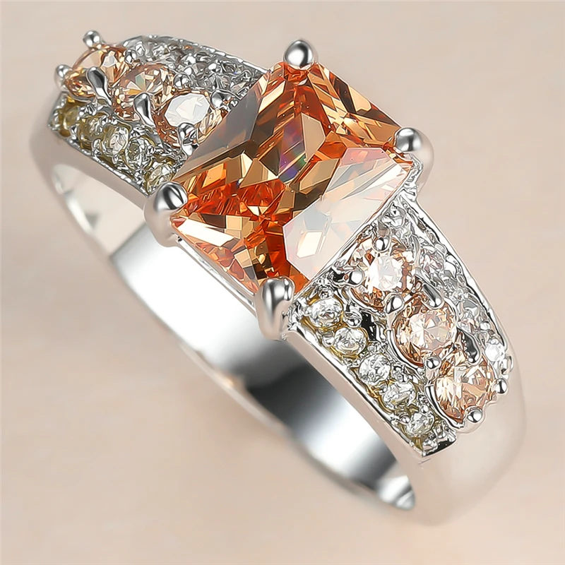 

Luxury Female Champagne Crystal Stone Ring Charm Silver Color Wedding Rings For Women Vintage Square Zircon Engagement Ring