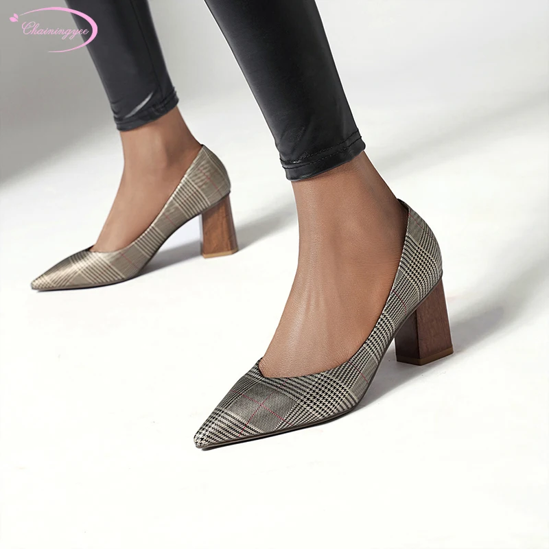 Повседневные пикантные туфли-лодочки в офисном стиле с острым носком модная