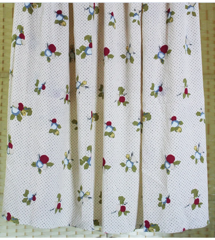 Весна и лето свежий молочно-белого цвета с красной подошвой разделенные шифон