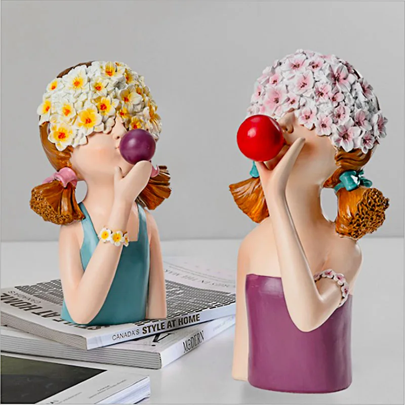 

Nordic Figurine Ornament Resin Vintage Cute Girl Figurine Craft Desktop Decoration Accessories for Living Room Gift Office Decor