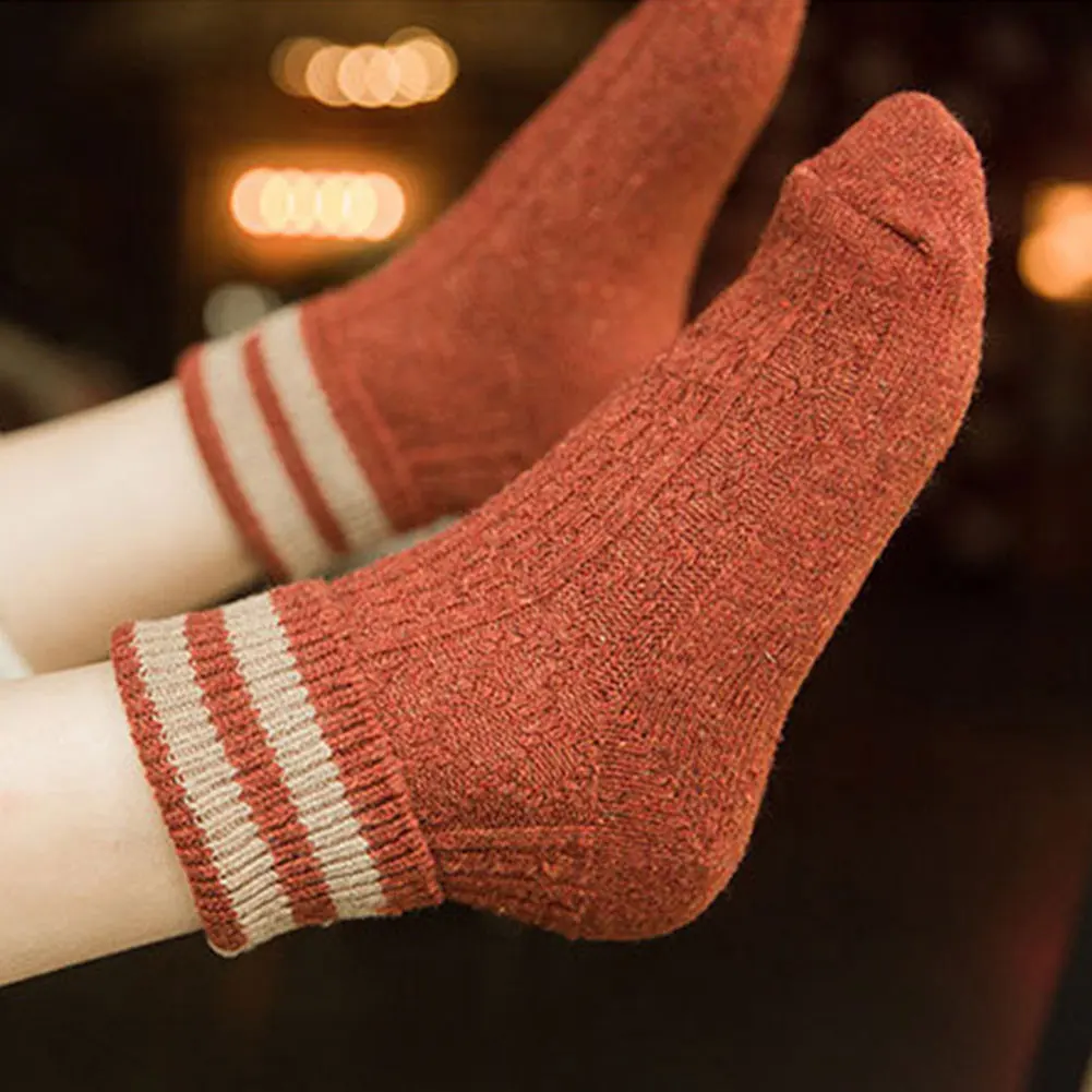 

1 Pair Elastic 2 Striped Keep Warm Soft Comfortable Women Socks Autumn Home Gift Mid Wool Casual Thickened Winter