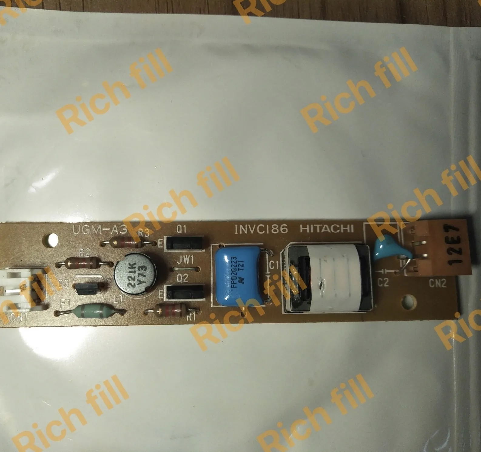New For INVC186 UGM-A3 HITACHI PS-INVC186 PS-INVC819 Inverter |