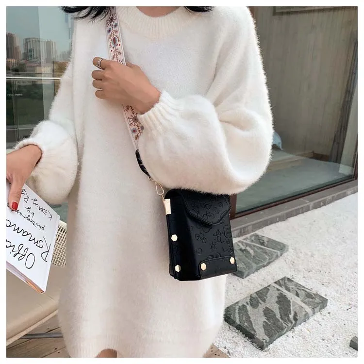 

Queenie Fashion Bag Cartoon Printing Square Bag Crossbody Bag Shoulder Bag Wind Band Women Luxury Design Handbag Ins Style